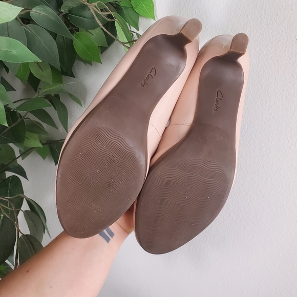 Clarks Ultimate Comfort Nude Pumps Heels Womens Size 9.5M - Picture 4 of 10
